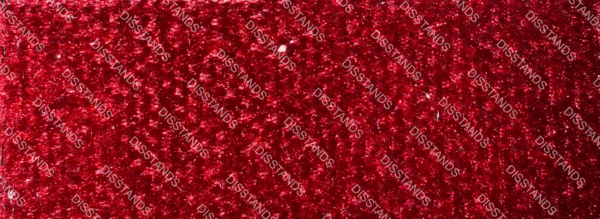 Ficha técnica moqueta Velvedis: composición 100% poliéster, peso 650 gr/m², ancho 200 cm, certificación Fire Resistant